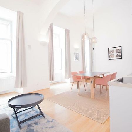 Heymi Apartments Hoher Markt Вена Экстерьер фото